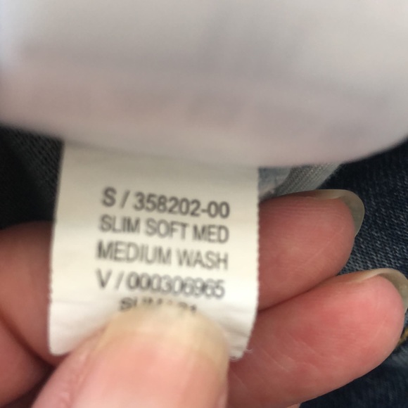 Gap Slim Medium Wash Denim - Picture 3 of 3